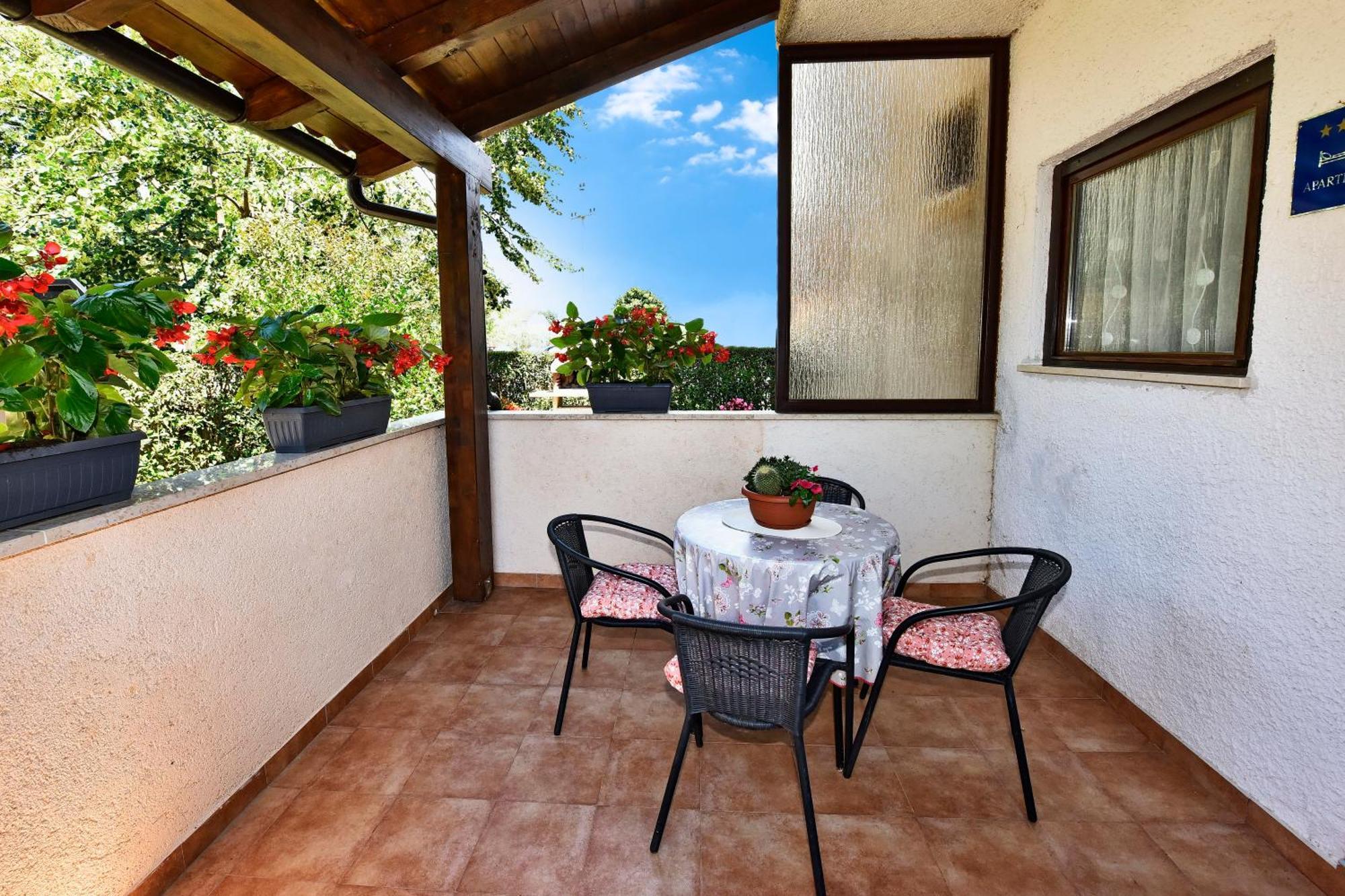Apartmani Irena Arvaj Poreč Exterior foto
