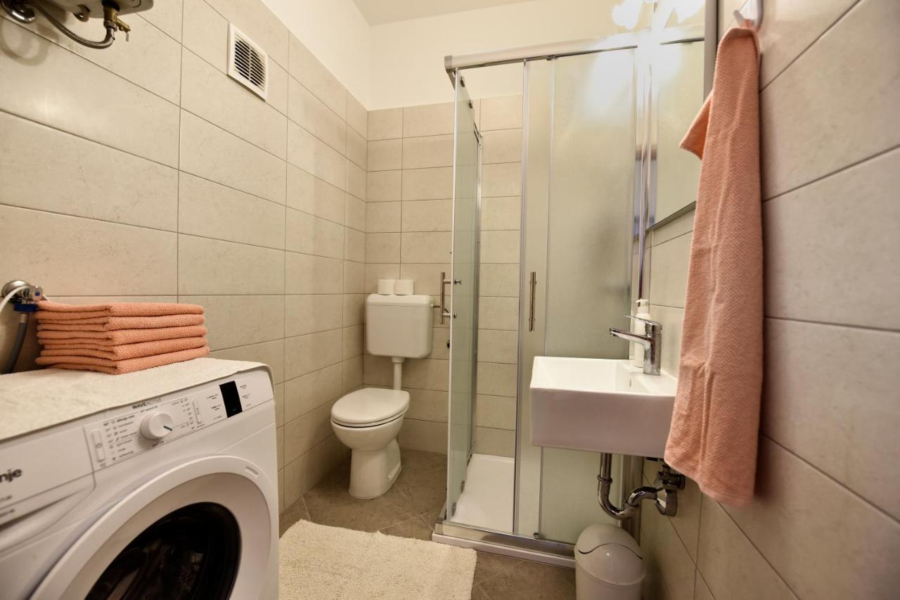 Apartmani Irena Arvaj Poreč Exterior foto