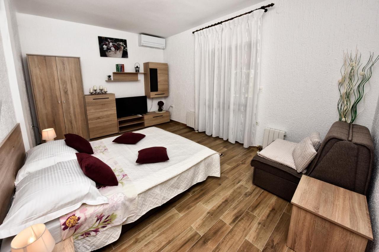 Apartmani Irena Arvaj Poreč Exterior foto